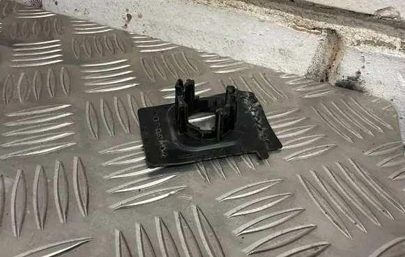 Audi A7 S7 4K8 Front parking sensor holder (PDC) 4K8919267B