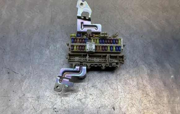Nissan Qashqai Fuse module 4EB0A