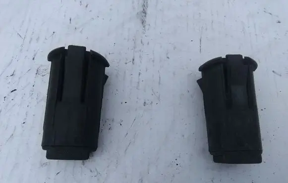 Mazda 3 I Radiator mount bracket