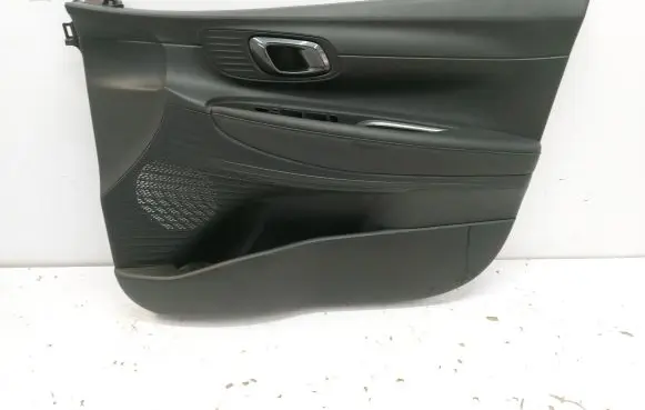 Hyundai Bayon Front door card panel trim