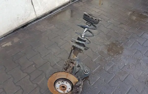 Renault Scenic III - Grand scenic III Front wheel hub spindle knuckle 