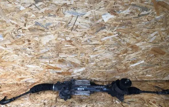 Volkswagen Golf VI Steering rack PRZ012