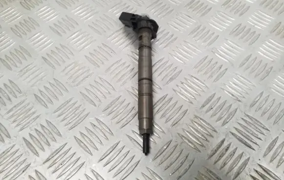 Audi A4 S4 B8 8K Fuel injector 059130277AP