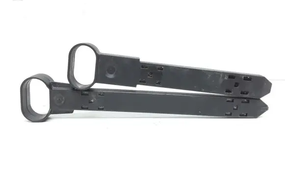 Headlight/headlamp mounting bracket