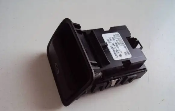Mercedes-Benz B W246 W242 Hand parking brake switch A2469050451 15463599 1601152298