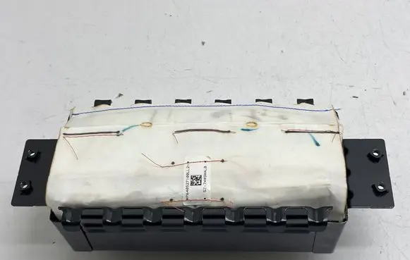 Tesla Model 3 Passenger airbag 107782300G 51HC592ED00 640510100D