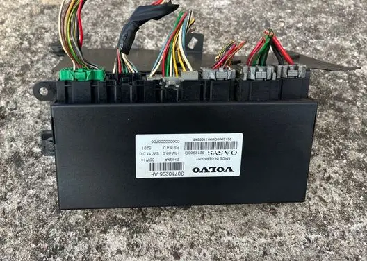 Volvo C70 Convertible roof control unit 30710205AF 30710205