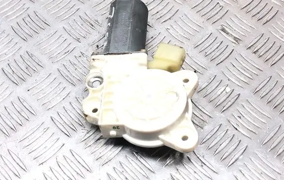 Mercedes-Benz CLK A209 C209 Front door window regulator motor A2308200942 106256102 0130821920