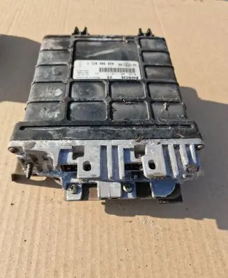 Volkswagen Golf III Engine control unit/module 028906021C 0281001170 28RTD288