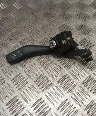 Skoda Octavia Mk2 (1Z) Indicator stalk 1K0953513E