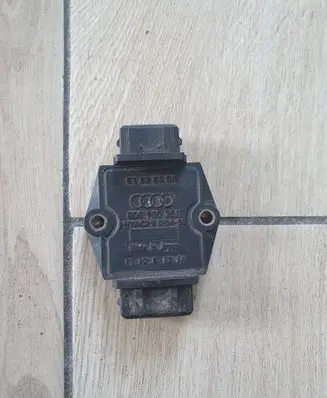 Audi A6 S6 C5 4B Ignition amplifier control unit 8D0905351 E1E2E3E4 AHDS408