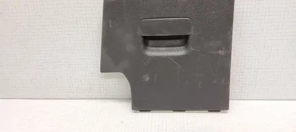 Volkswagen Touran I Fuse box cover 1T0867461