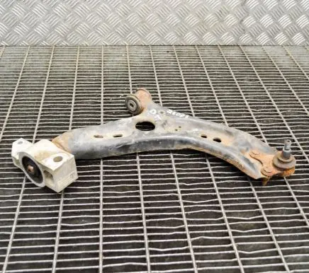 Volkswagen Golf VI Front lower control arm/wishbone 1K0407152BC