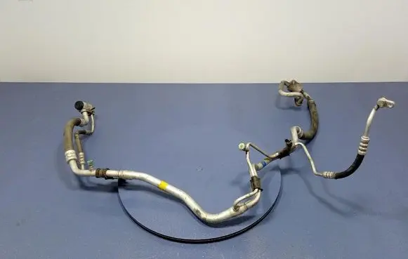 KIA Sportage Air conditioning (A/C) pipe/hose 977753U210