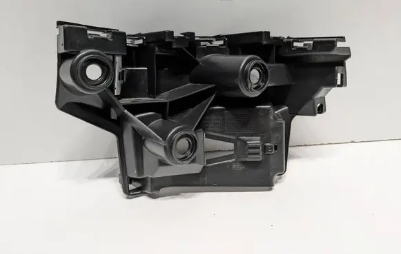 Rear bumper mounting bracket