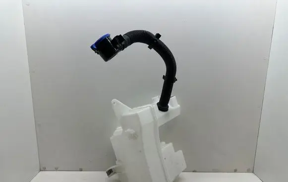 Ford Focus Windshield washer fluid reservoir/tank JX7B17B613GA