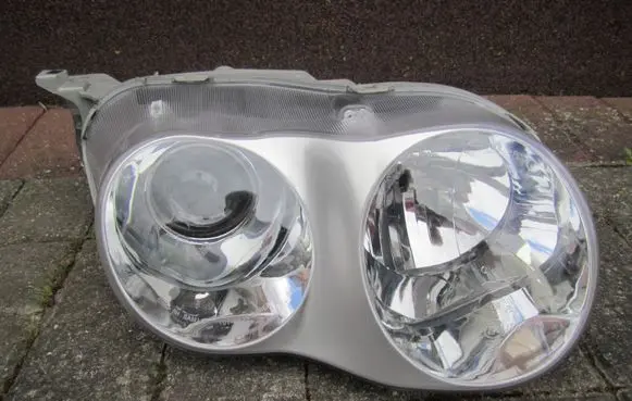 Hyundai Coupe Headlight/headlamp