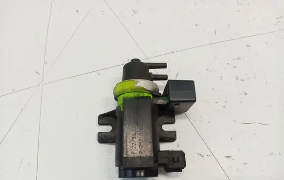 BMW 5 E60 E61 Valve vacuum 2247906 11742247906 11747796634