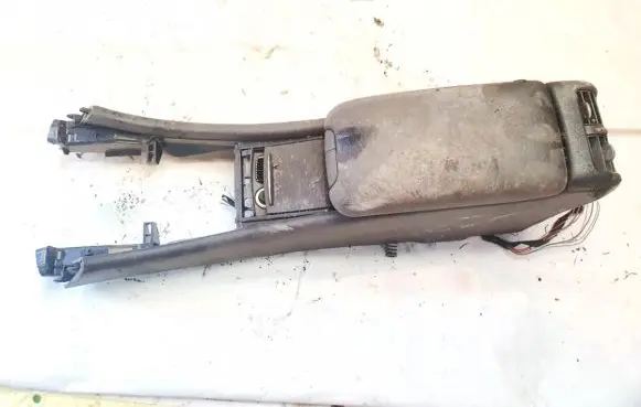 Mercedes-Benz C W203 Armrest e037611051 e037611061