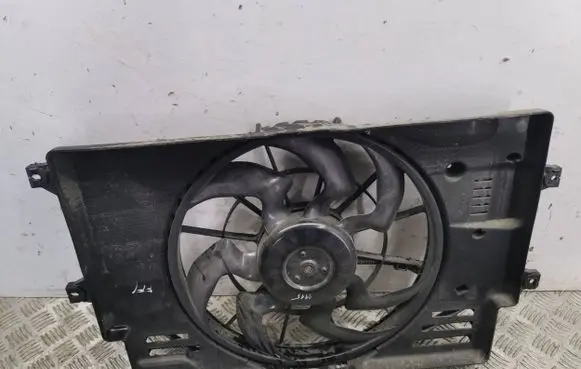 Hyundai i30 Electric radiator cooling fan 25304G4710