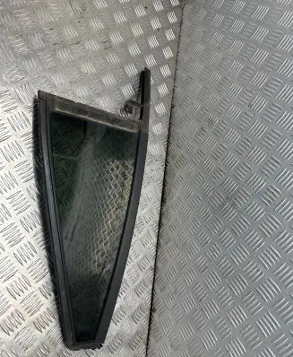 Volvo XC90 Rear vent window glass 