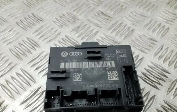 Audi A5 8T 8F Door central lock control unit/module 8T0959793N 8T0959793B