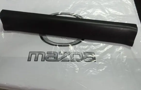 Mazda CX-7 Front sill trim cover EG2168710