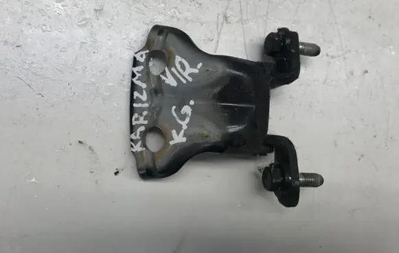 Mitsubishi Carisma Rear door upper hinge