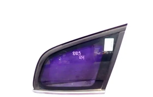 Renault Laguna III Rear side window