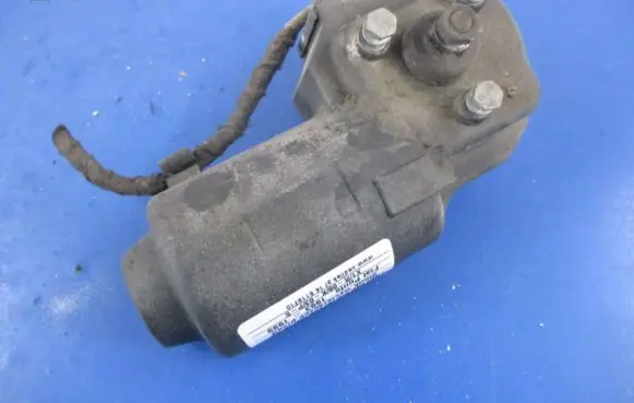 Fiat Punto (176) Front wiper linkage and motor