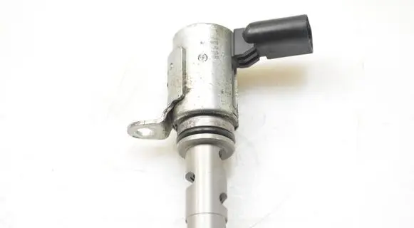 Volkswagen Tiguan Camshaft position sensor 03C906455A