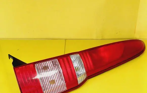 Rear/tail lights