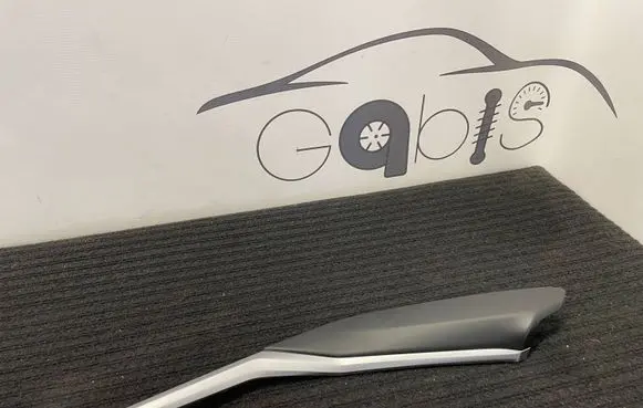 BMW 3 G20 G21 Dashboard glove box trim 3026708 9R699407606
