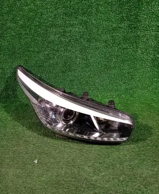 KIA Ceed Headlight/headlamp 92102A2060