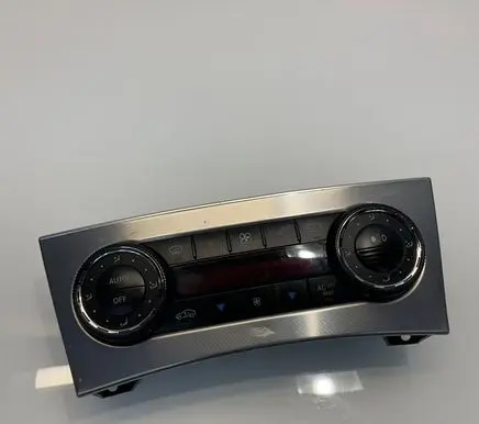 Mercedes-Benz C W203 Climate control unit A2038301985 2038301985