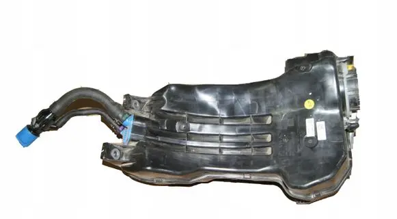 Audi Q7 4L AdBlue liquid reservoir 4M0131878CF