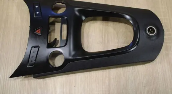 Chevrolet Orlando Gear shifter surround trim plastic 