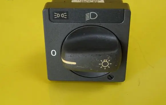 Volvo V70 Light switch 8622023