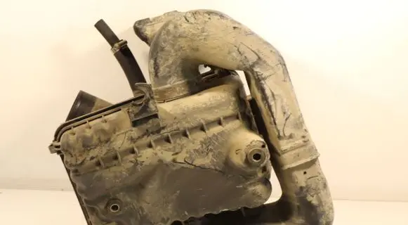 Opel Monterey Air filter box 897037342