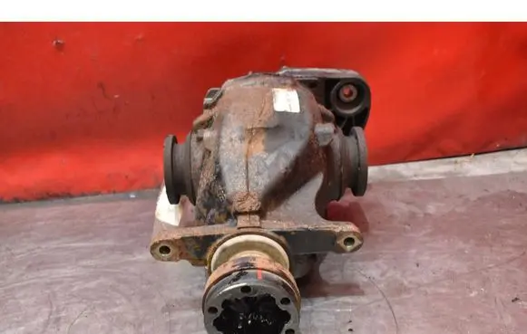 BMW 5 E60 E61 Rear differential 7560591