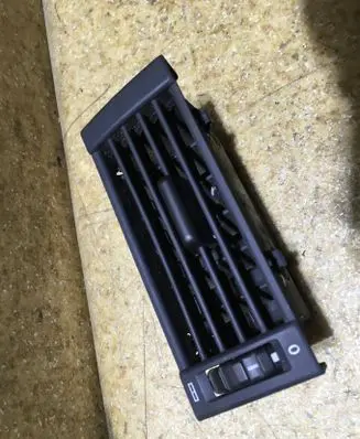 Mercedes-Benz E W124 Dashboard air vent grill cover trim 
