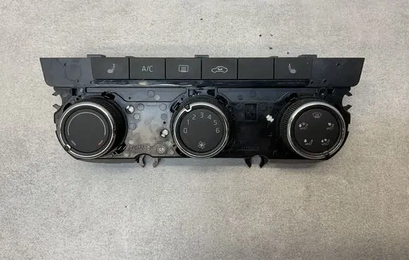 Skoda Octavia Mk3 (5E) Climate control unit 5E0820047AC