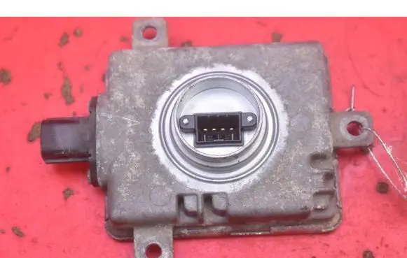 Citroen C-Crosser Voltage converter/converter module W3T16271