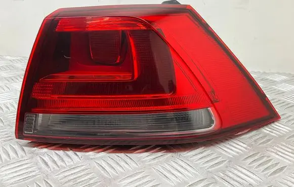 Volkswagen Golf VII Rear/tail lights 5G0945096F