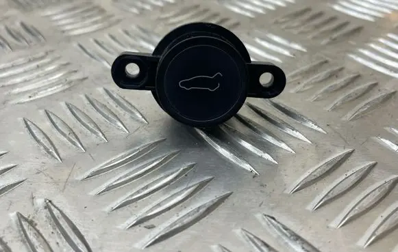Tesla Model 3 Tailgate/boot open switch button 150190700B