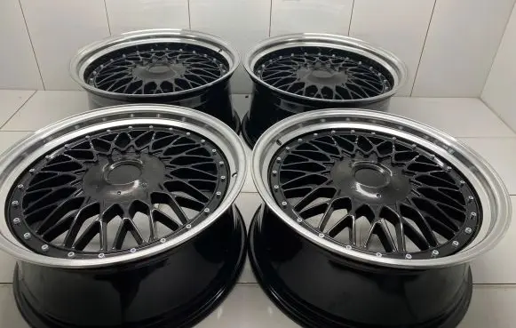 Mercedes-Benz E W124 R19 alloy rim 