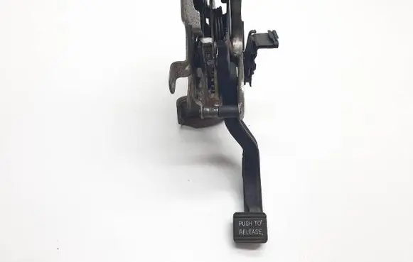 Jeep Grand Cherokee (WK) Brake pedal 04779627AH