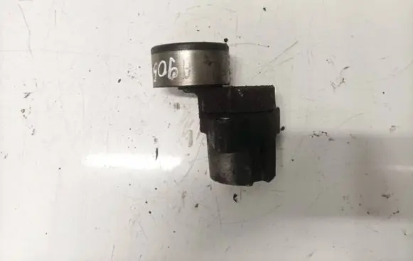 Mazda 5 Generator/alternator belt tensioner