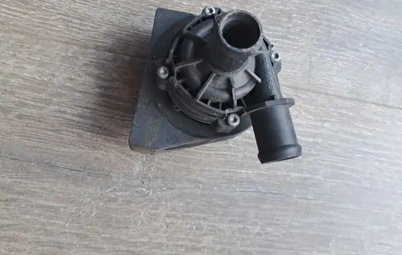 Seat Ateca Electric auxiliary coolant/water pump 2Q0965567