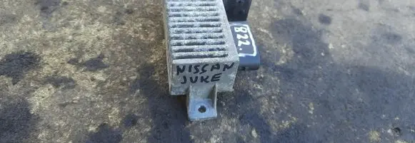 Renault Scenic III - Grand scenic III Glow plug pre-heat relay 8200558438A